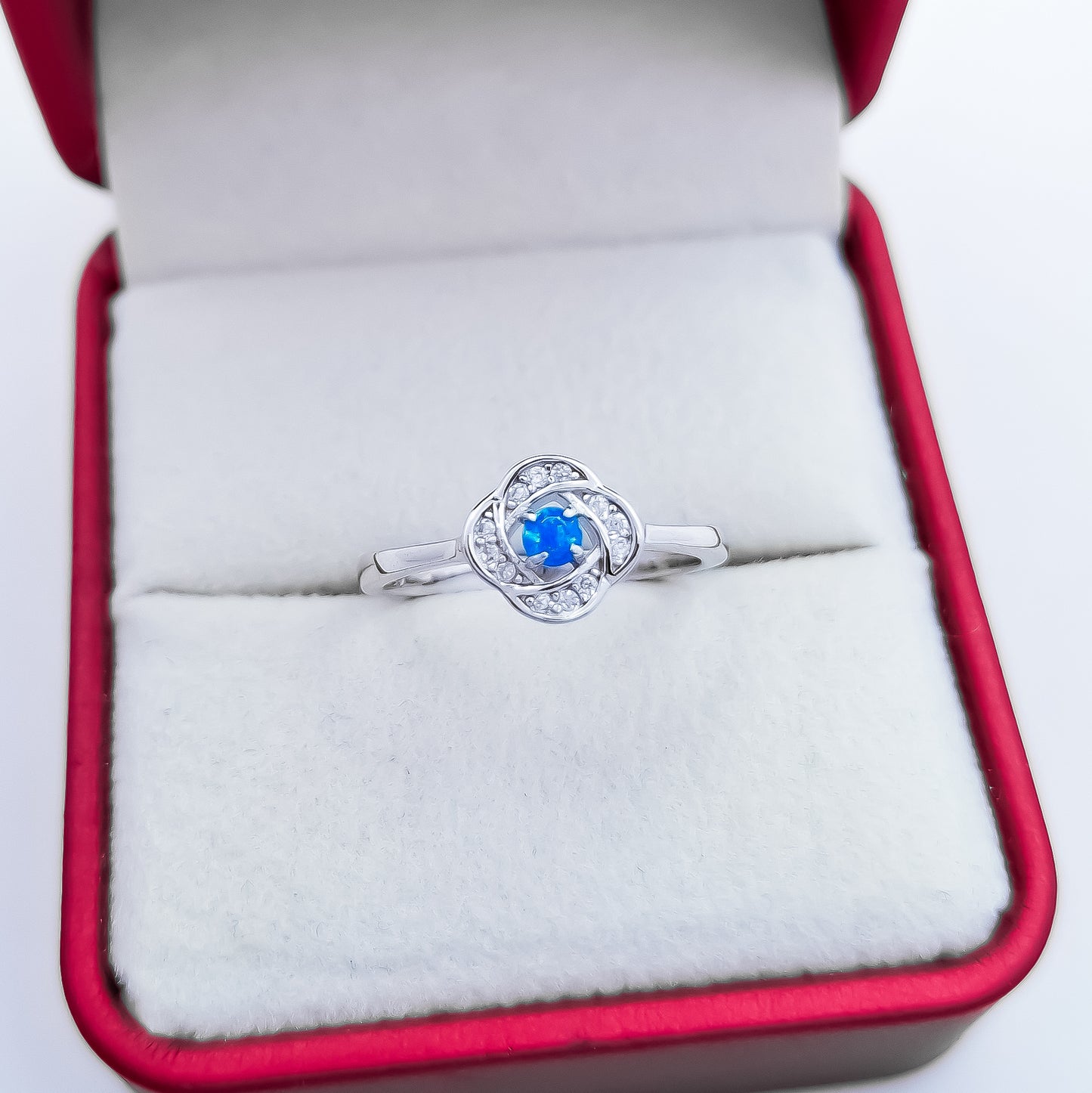 Anillo Opalo Flor Zirconia