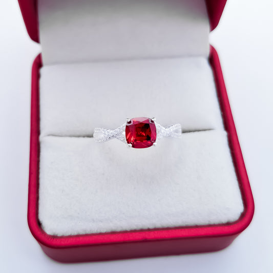 Anillo Cuadrado Rojo
