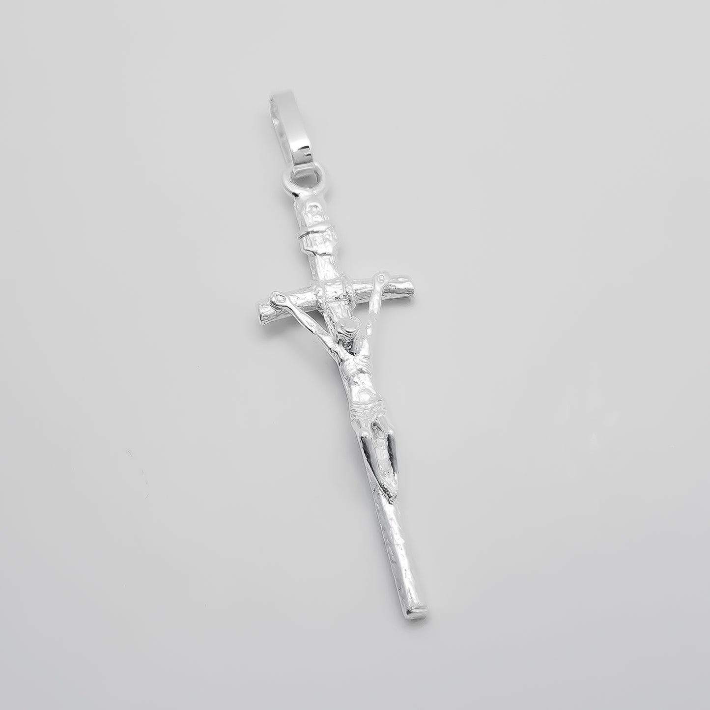 Dije Cristo en Cruz Blanco