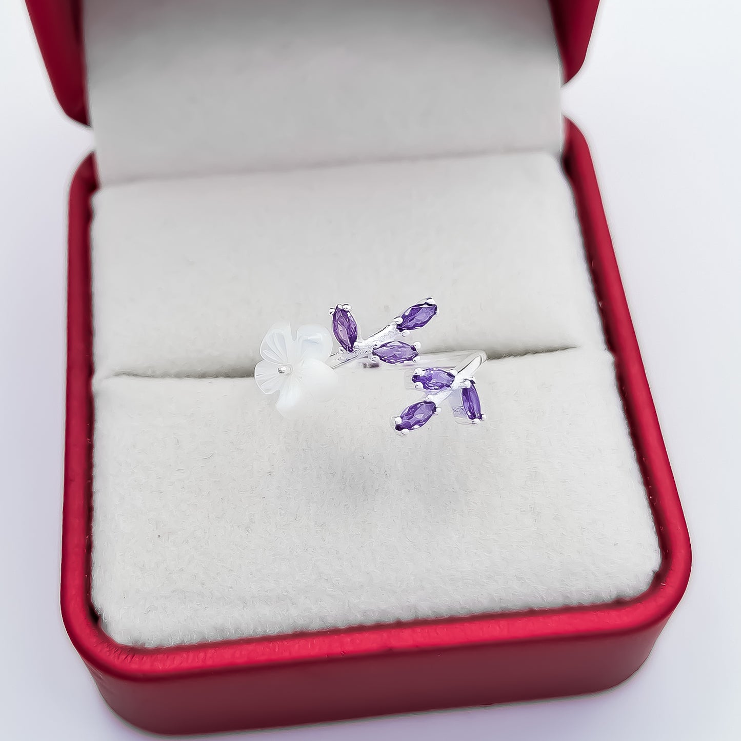 Anillo Hojitas Morada Flor