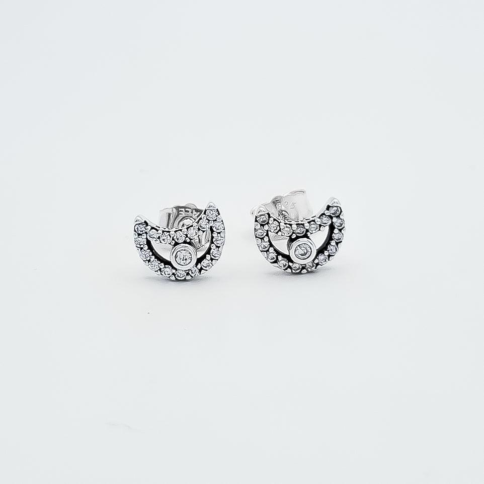 Arete Media Luna Zirconia