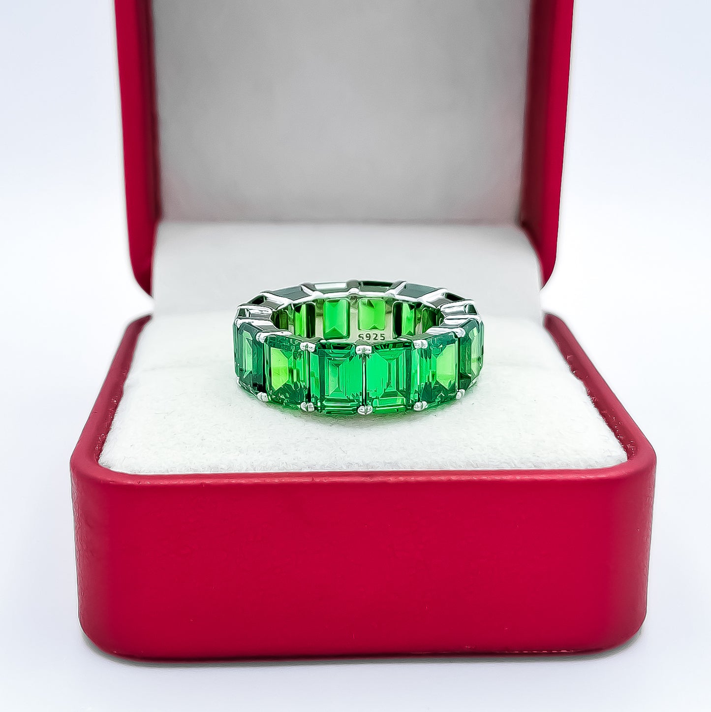 Anillo Verde Zirconias