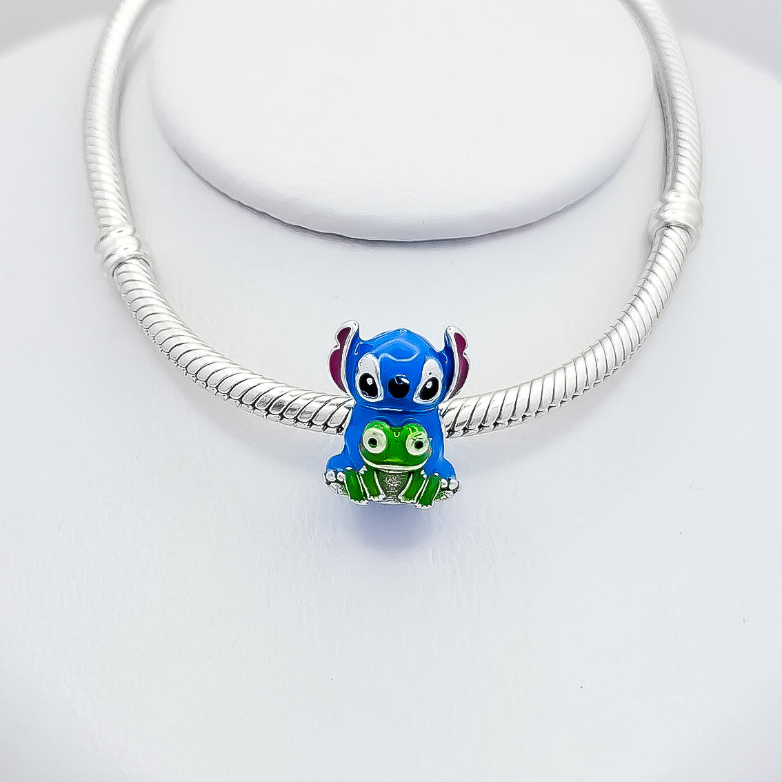 Charm Stich Rana
