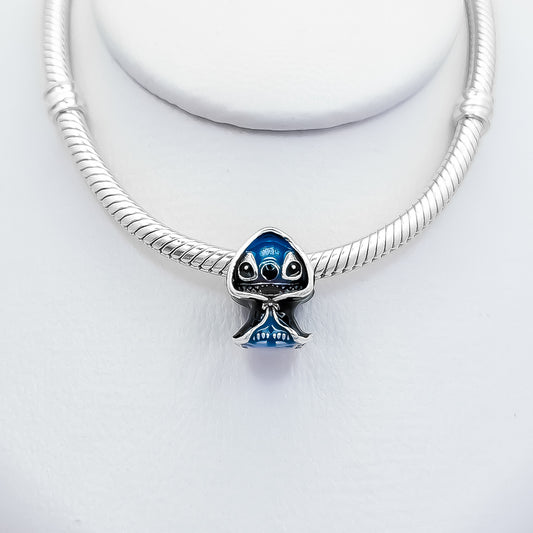 Charm Stich Capucha Negra