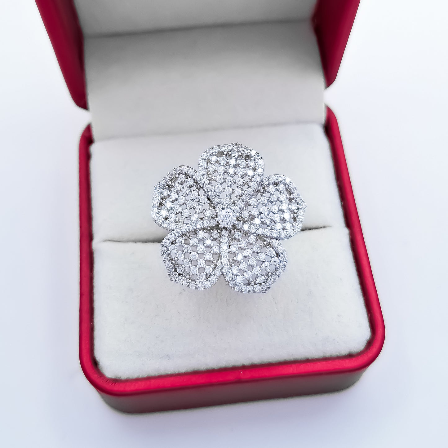 Anillo Flor Zirconia