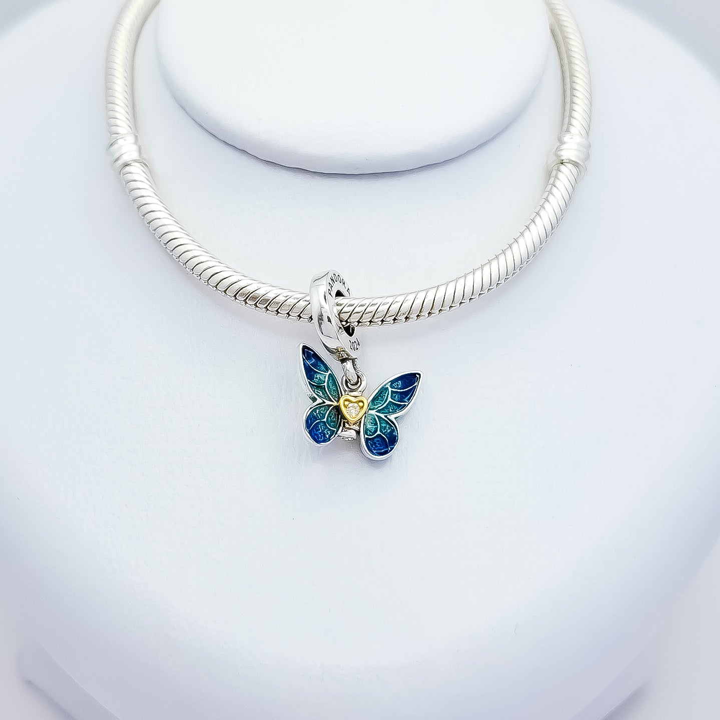 Charm Mariposa