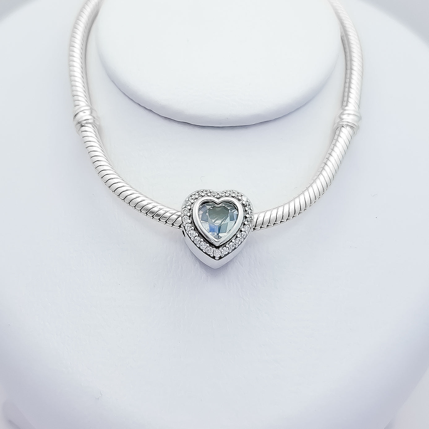 Charm Corazon Blanco