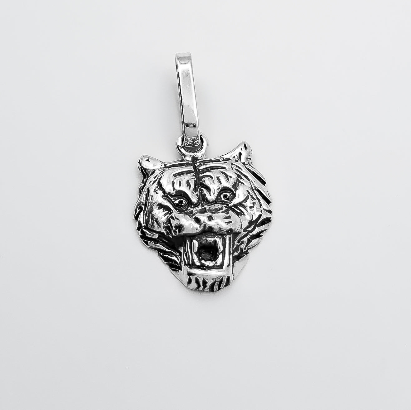 Dije Cara Tigre Pavonado