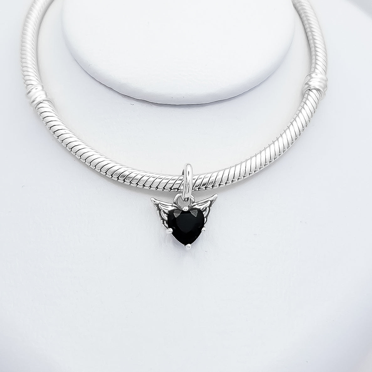 Charm Mini Corazon Negro