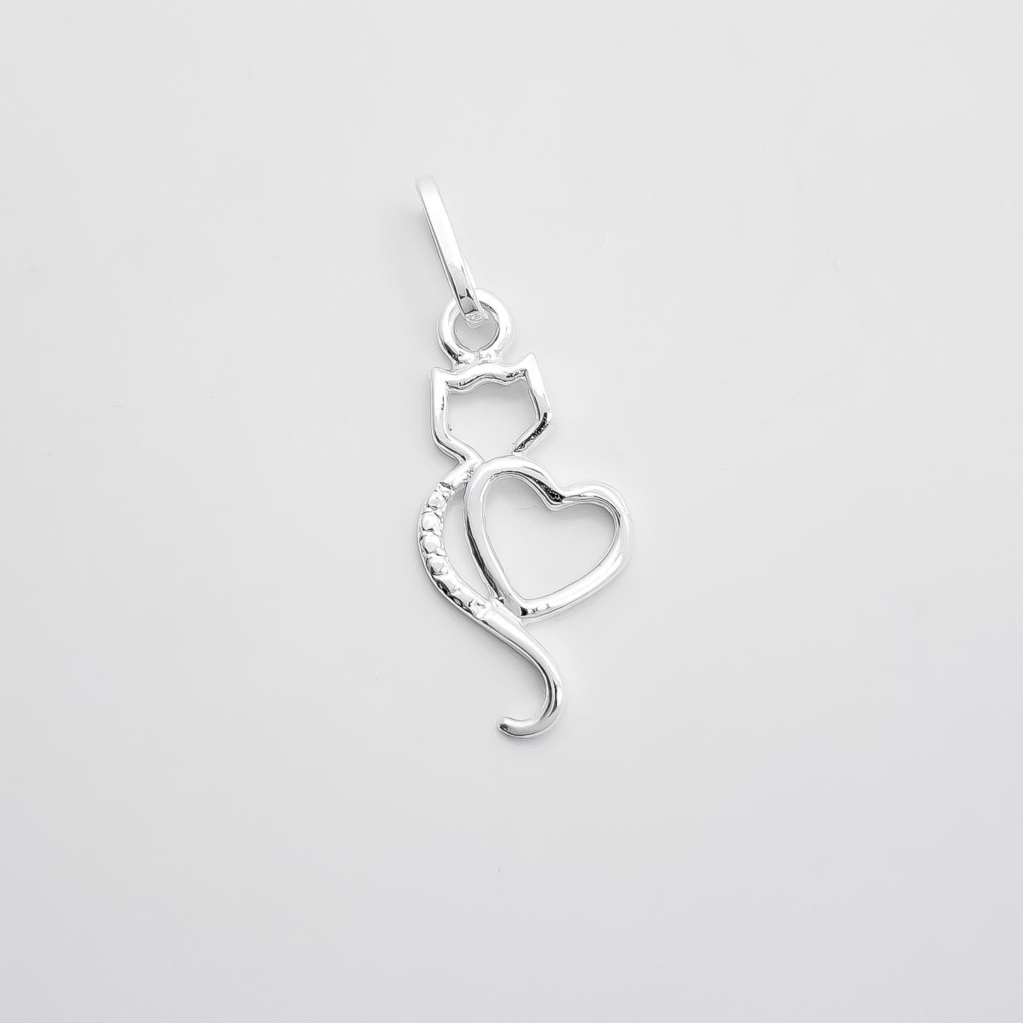 Dije Gato Corazon Blanco