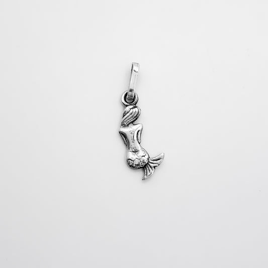 Dije Sirena Chica Pavonado