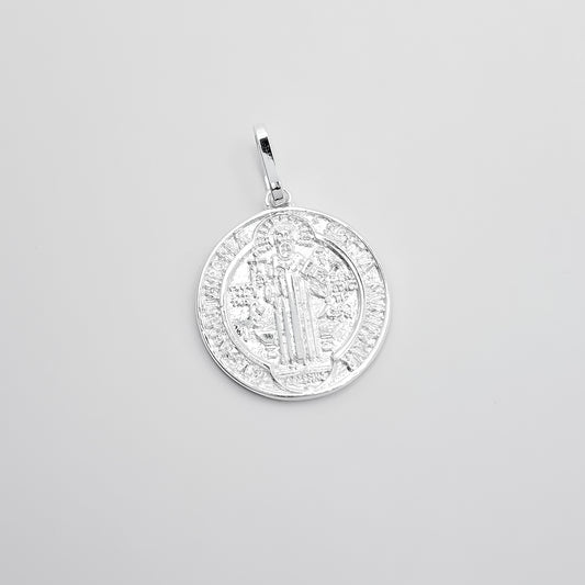 Dije Medalla San Benito Blanco