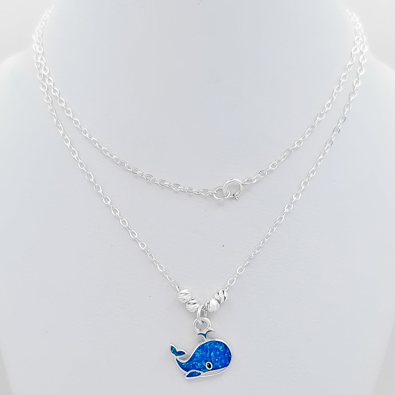 Collar Ballena Azul
