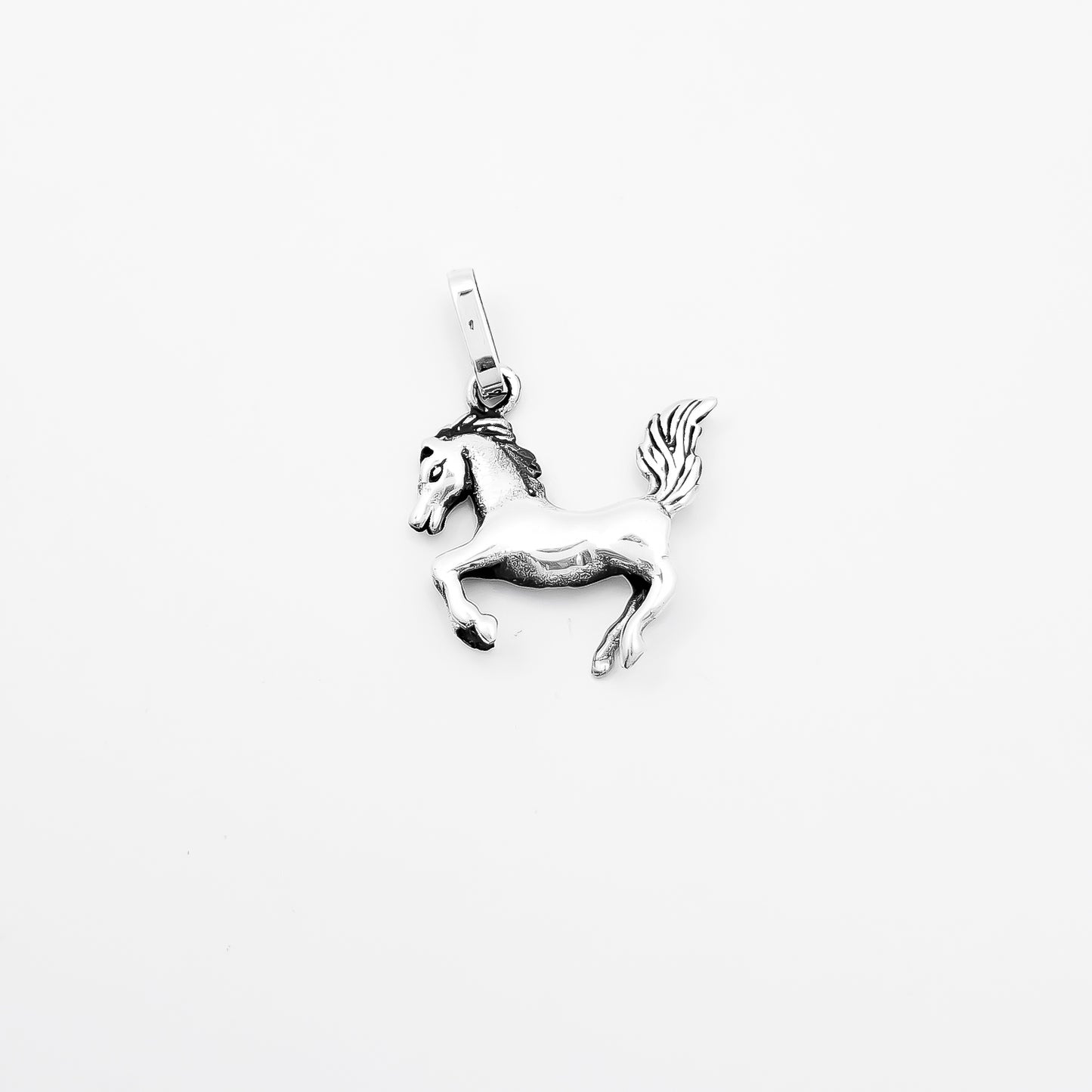 Dije Caballo Pavonado