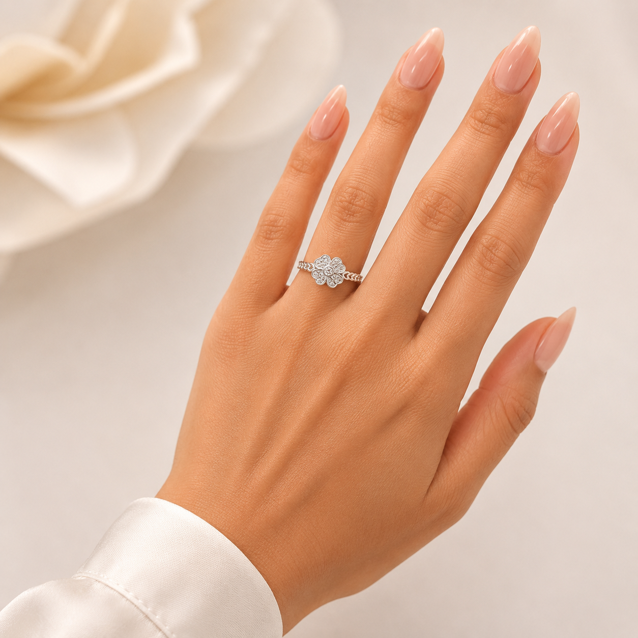 Anillo Trebol Zirconia Plata Ley 925