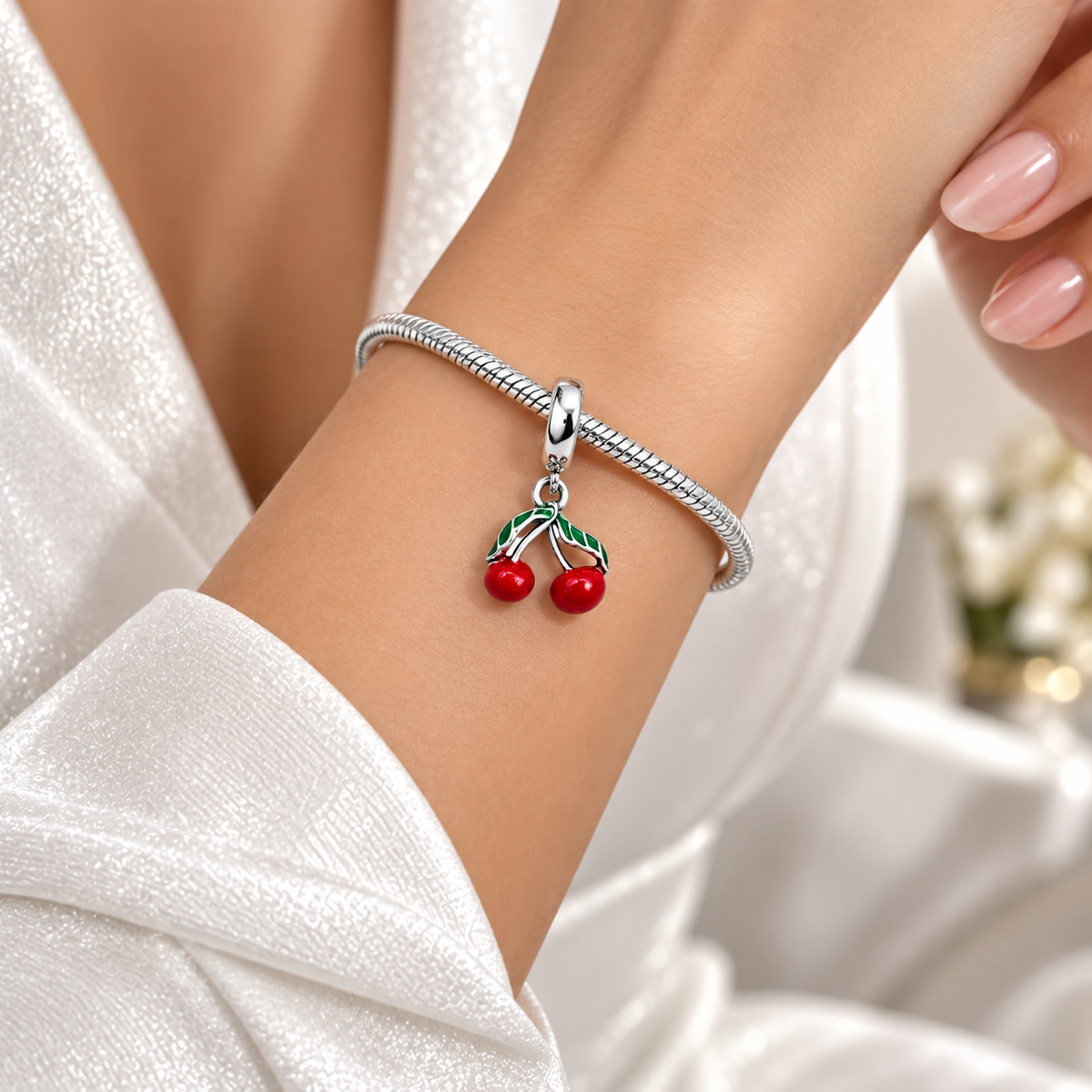 Charm Cereza Plata Ley 925
