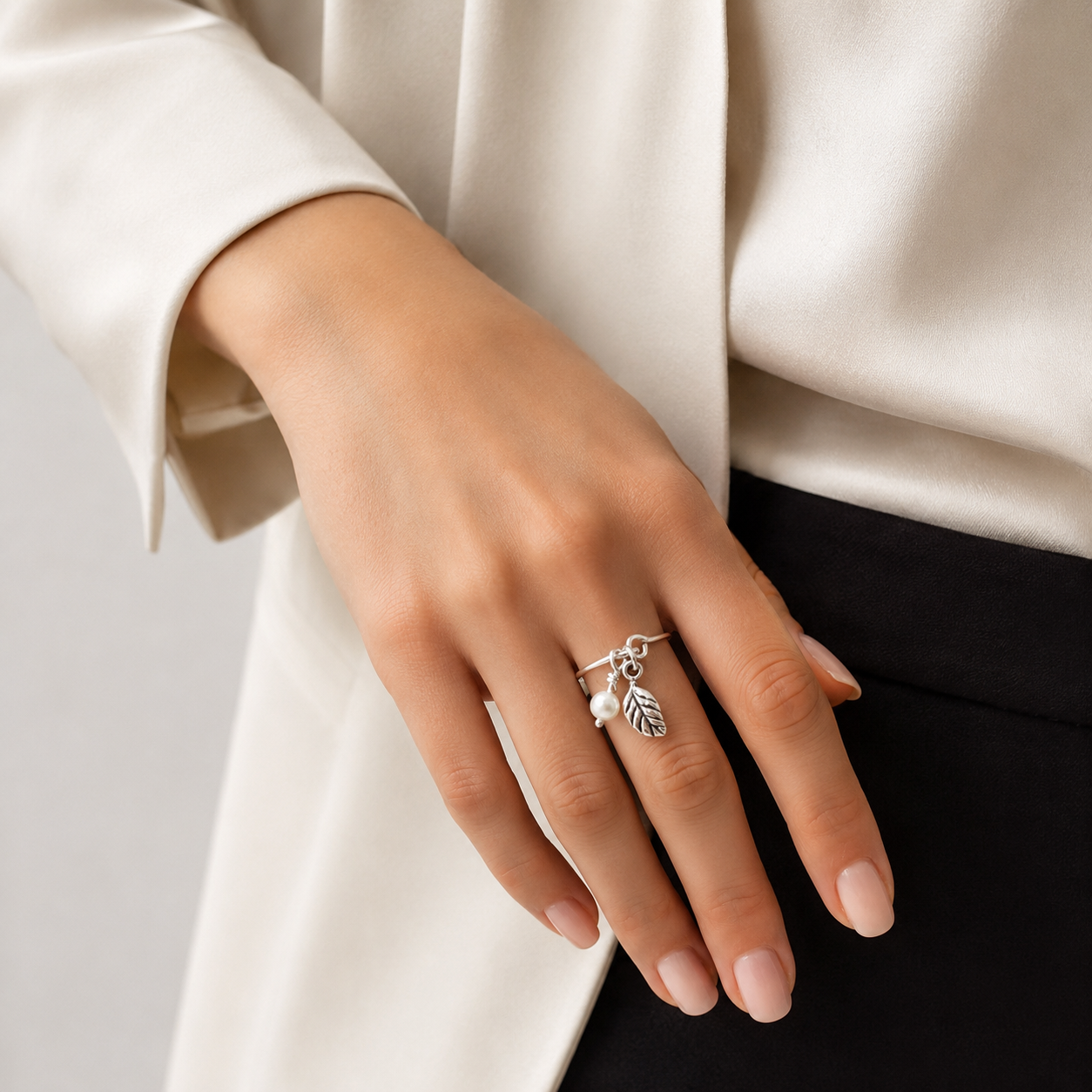 Anillo Hojita Perla Plata Ley 925