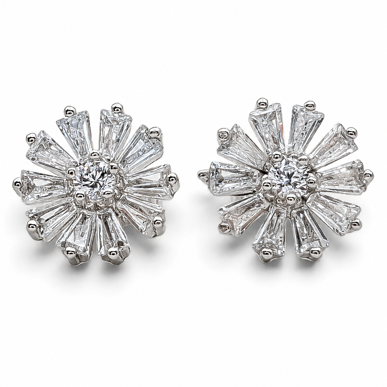 Arete Flor Zirconia Blanca Plata Ley 925