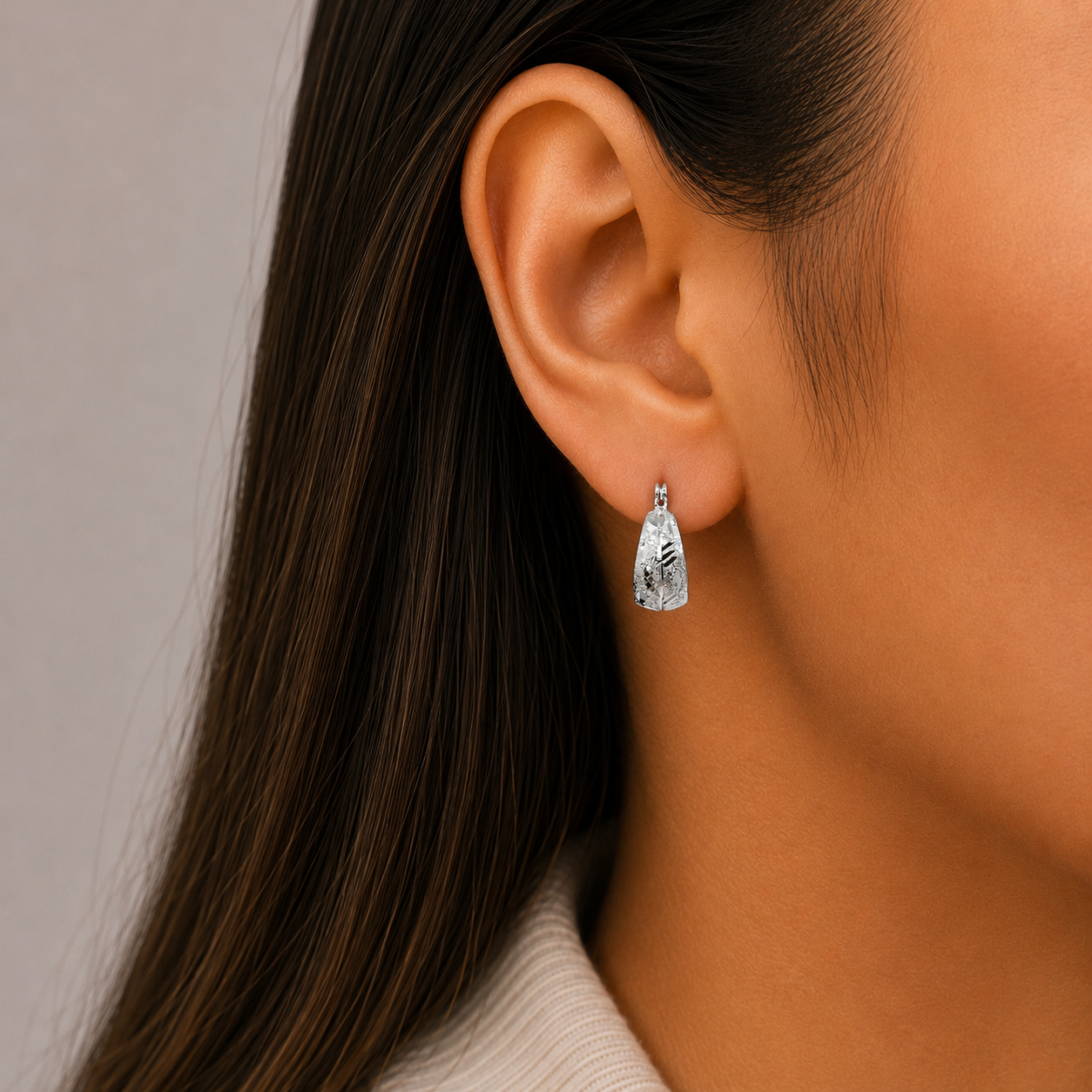 Arracada Hojita Diamantada Plata Ley 925