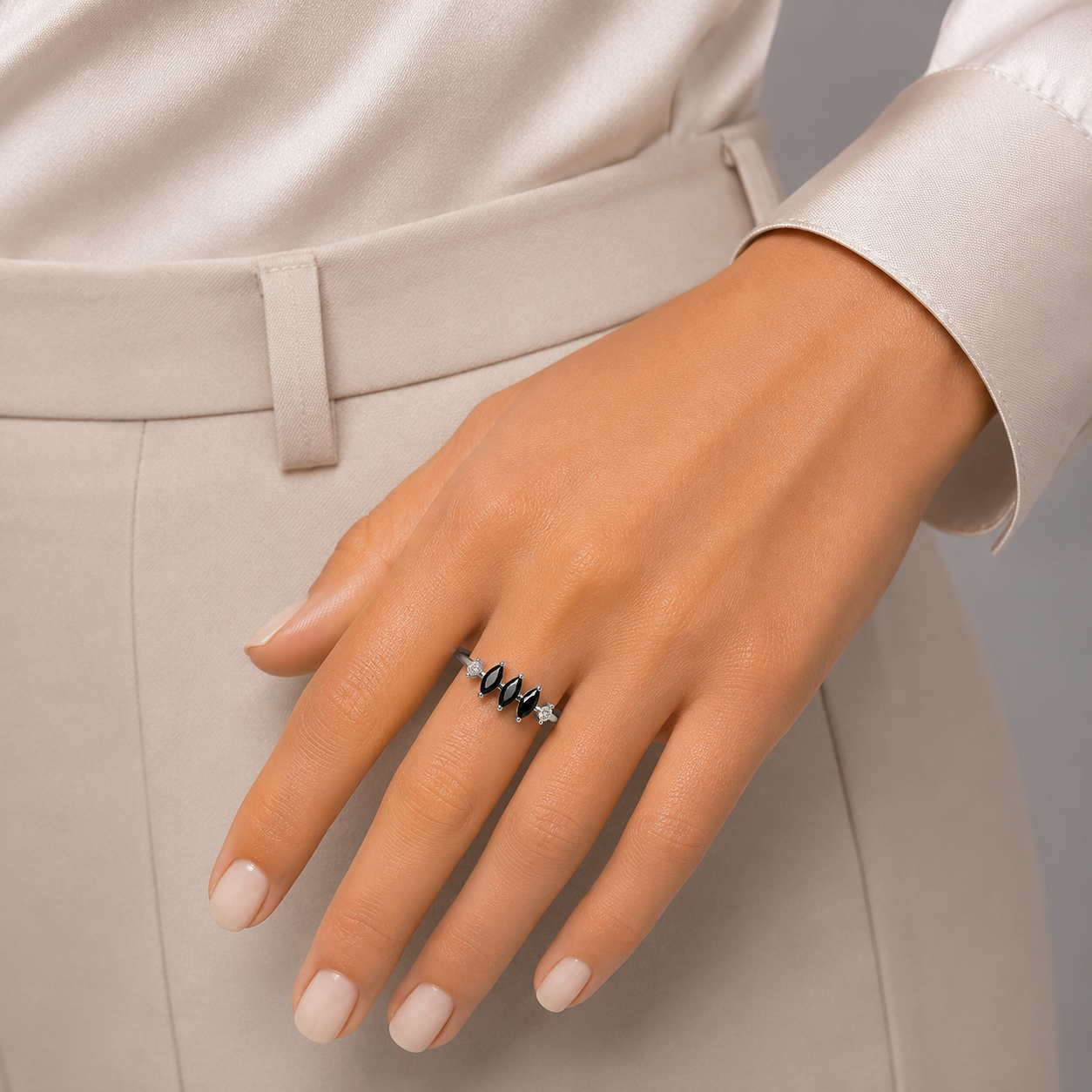 Anillo Zirconia Negro