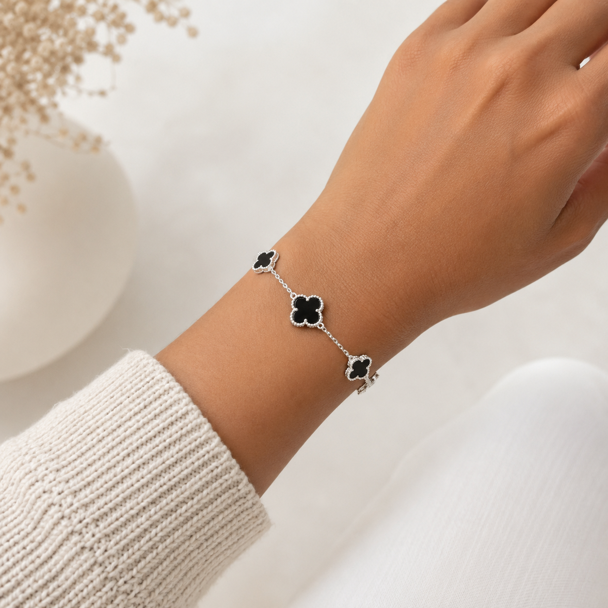 Pulsera Van Negra 5 Treboles Plata Ley 925