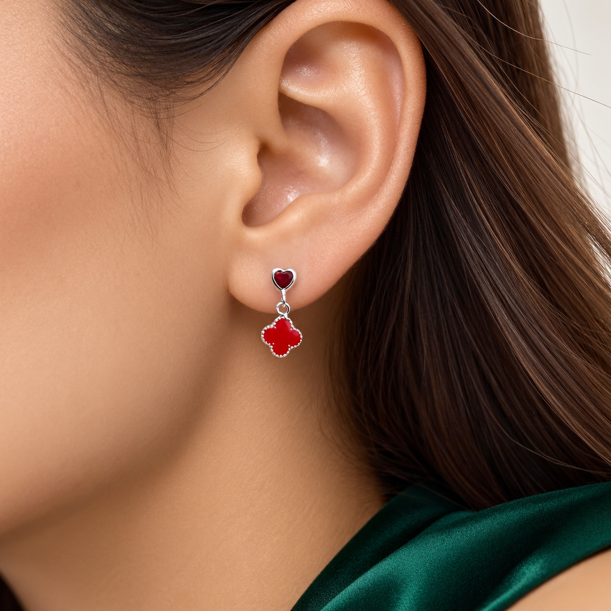 Broquel Trebol Rojo Plata Ley 925
