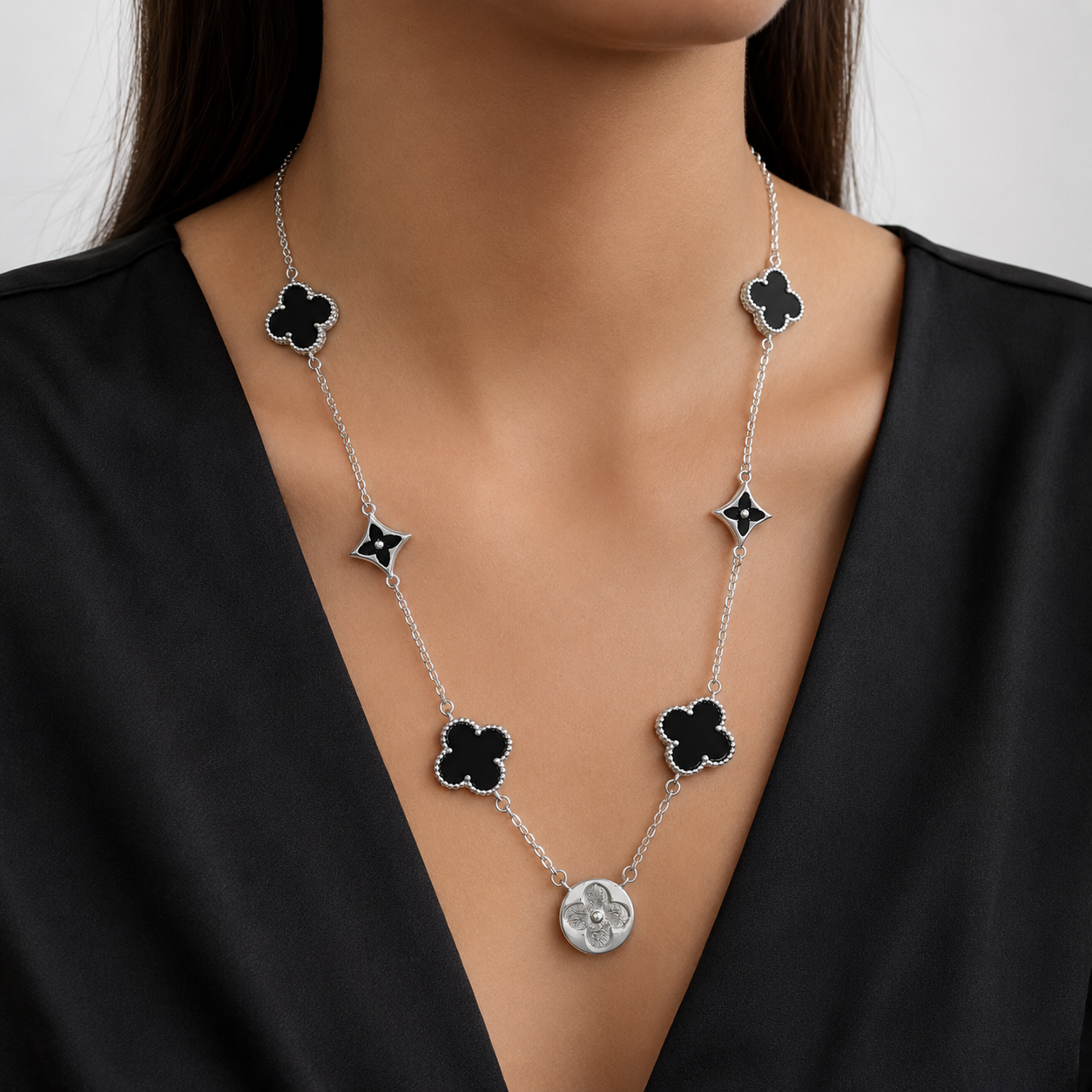 Collar Van Negro 5 Treboles Plata Ley 925