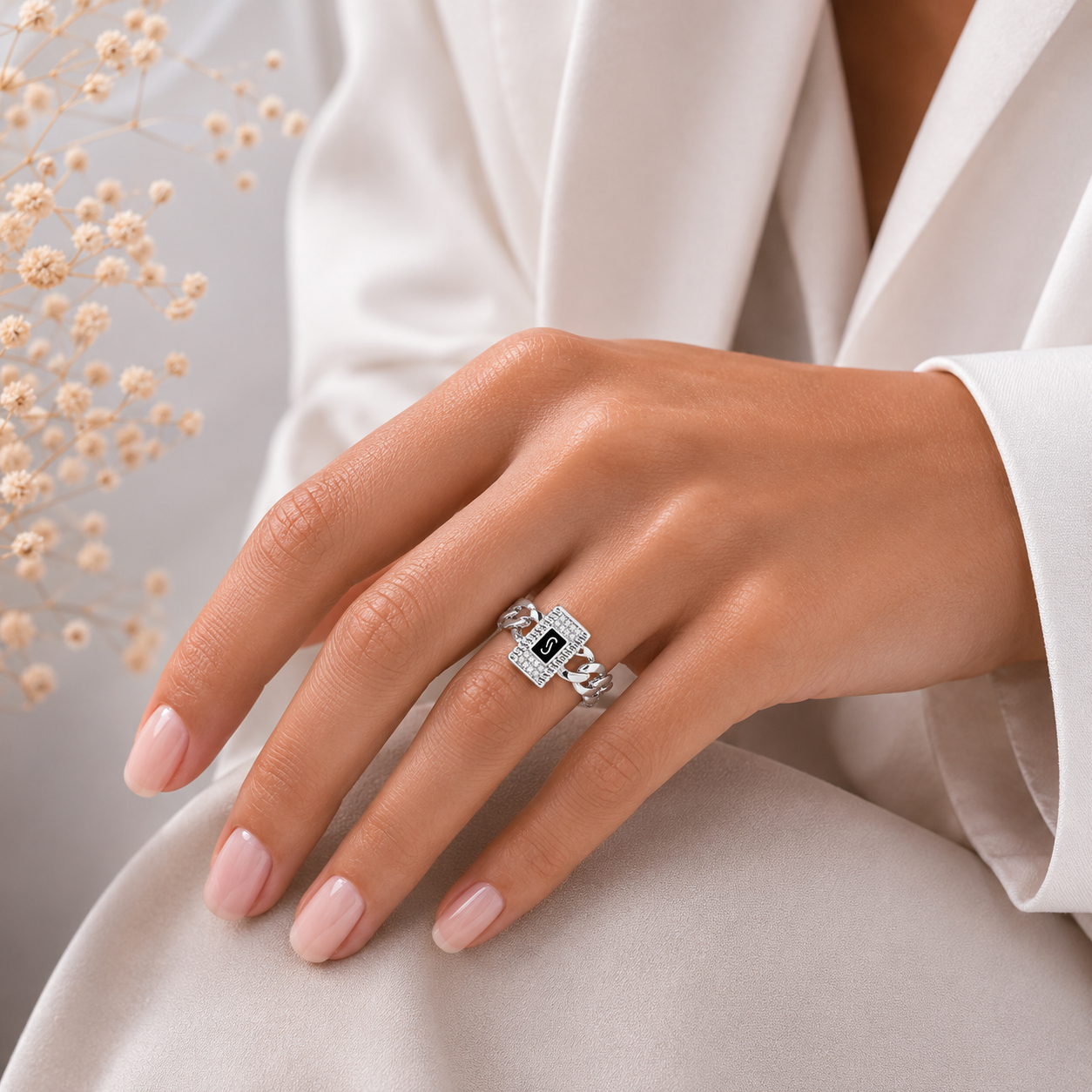 Anillo Mona Cadena