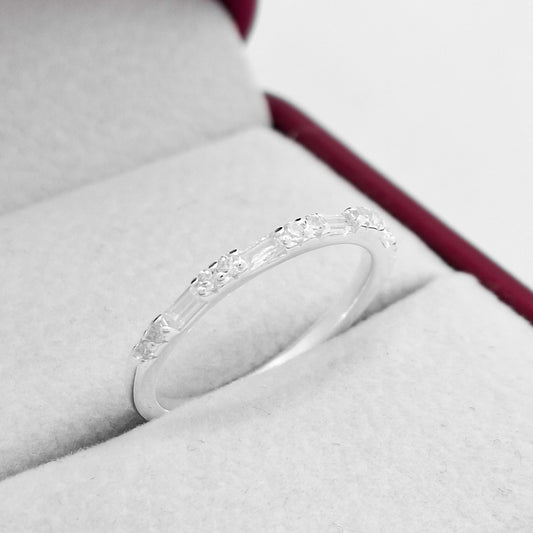 Anillo 4 Zirconias