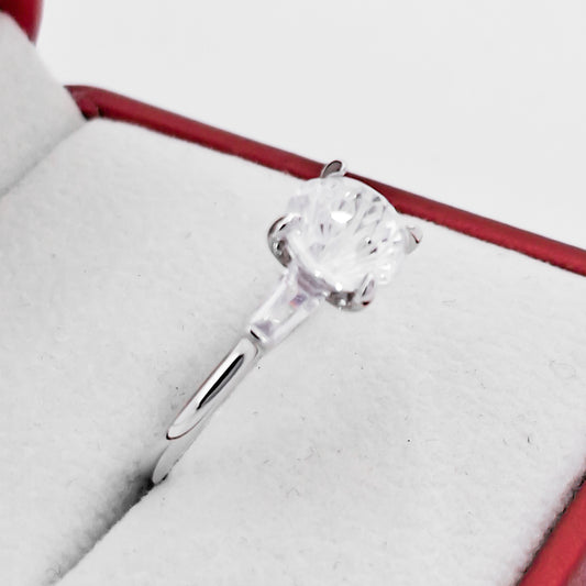 Anillo Zirconia Blanca