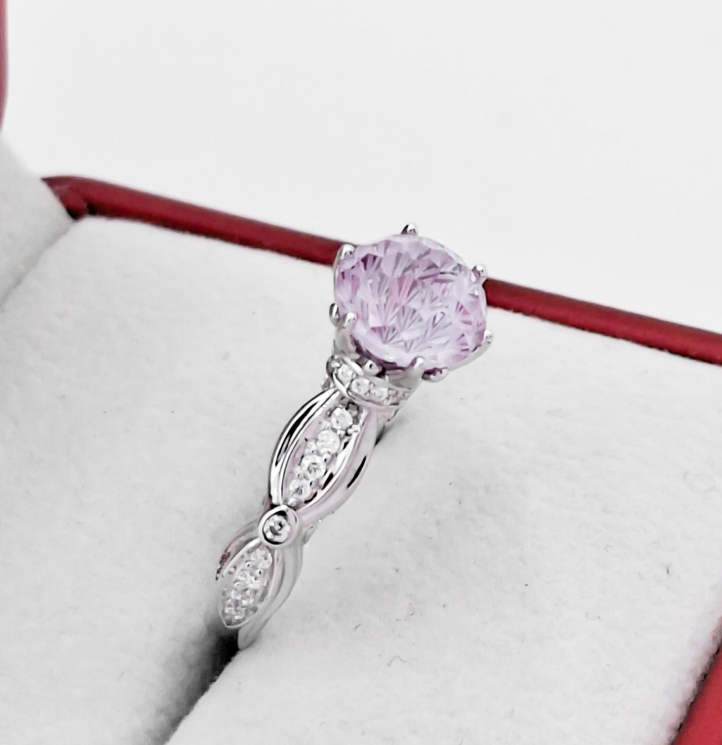 Anillo Zirconia Morada