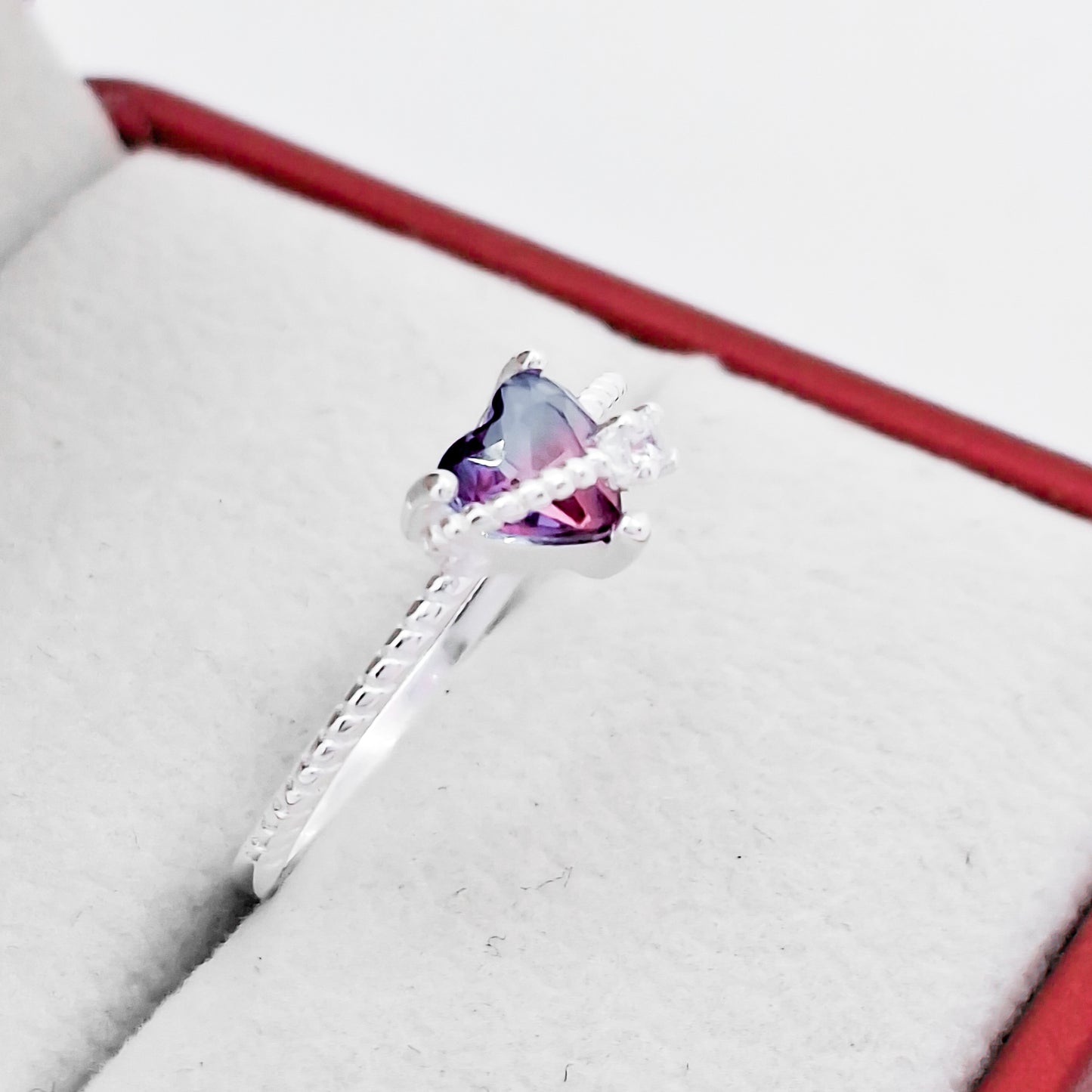 Anillo Corazon Saturno Morado
