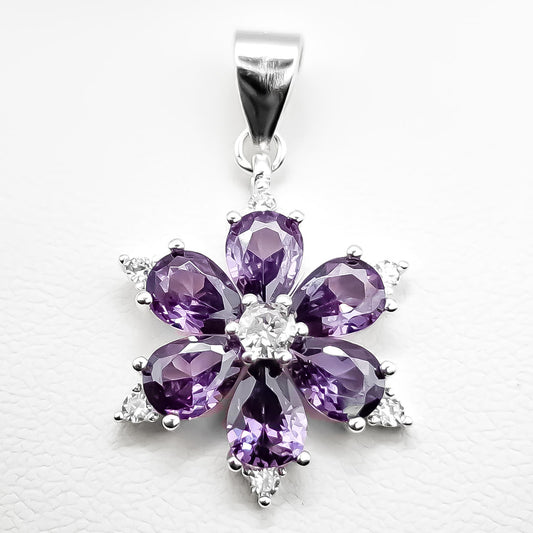 Dije Flor Morada Zirconia