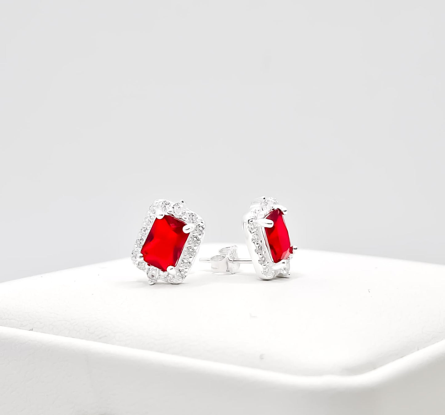 Arete Cuadro Zirconia