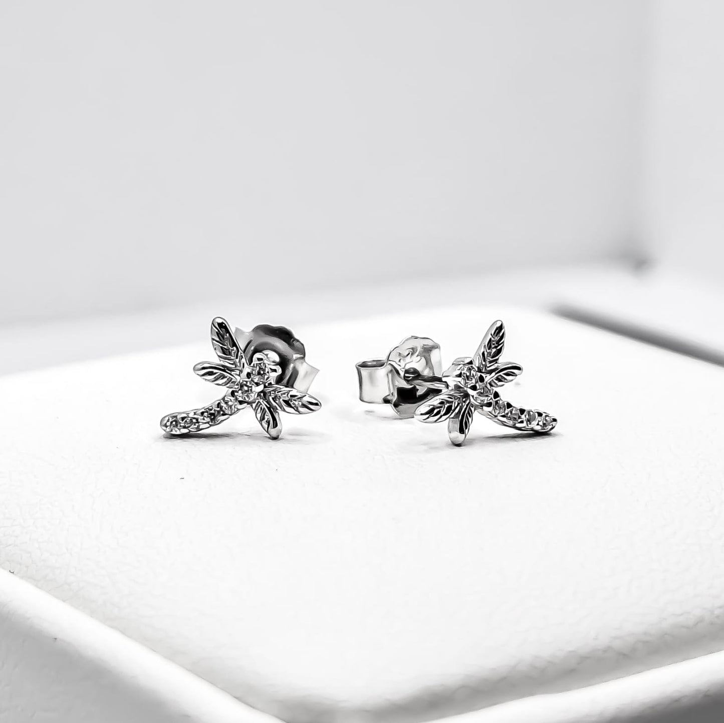 Arete Libelula Zirconia