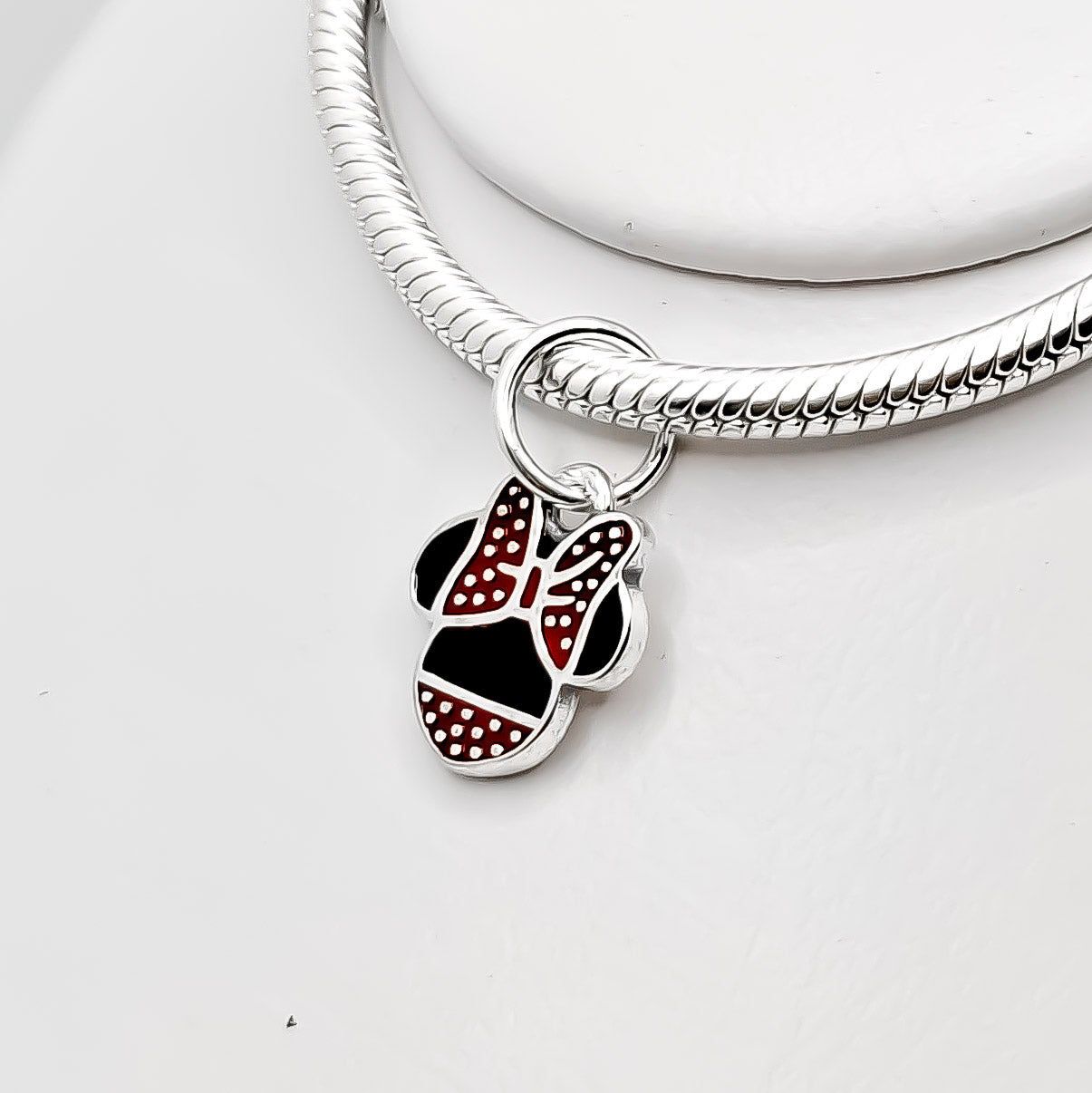 Charm Minnie Mouse