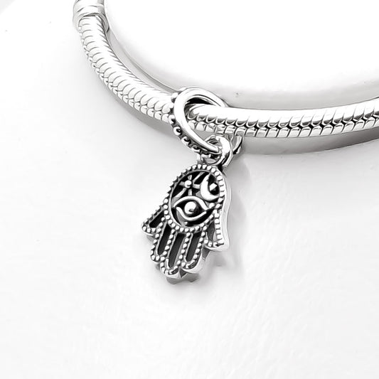 Charm Mano Fatima