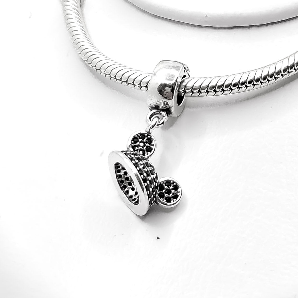 Charm Orejas Mickey