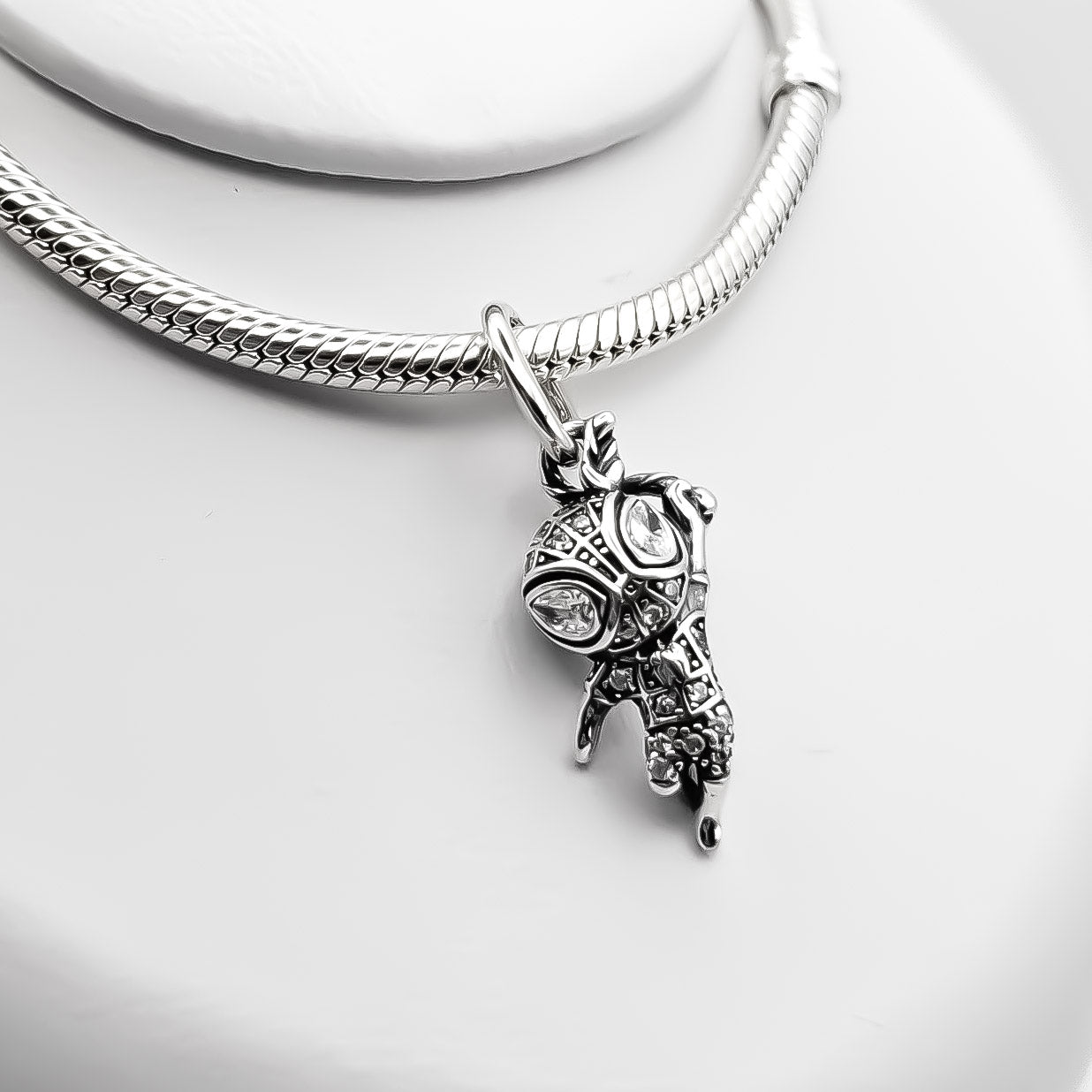 Charm Hombre Araña Grande