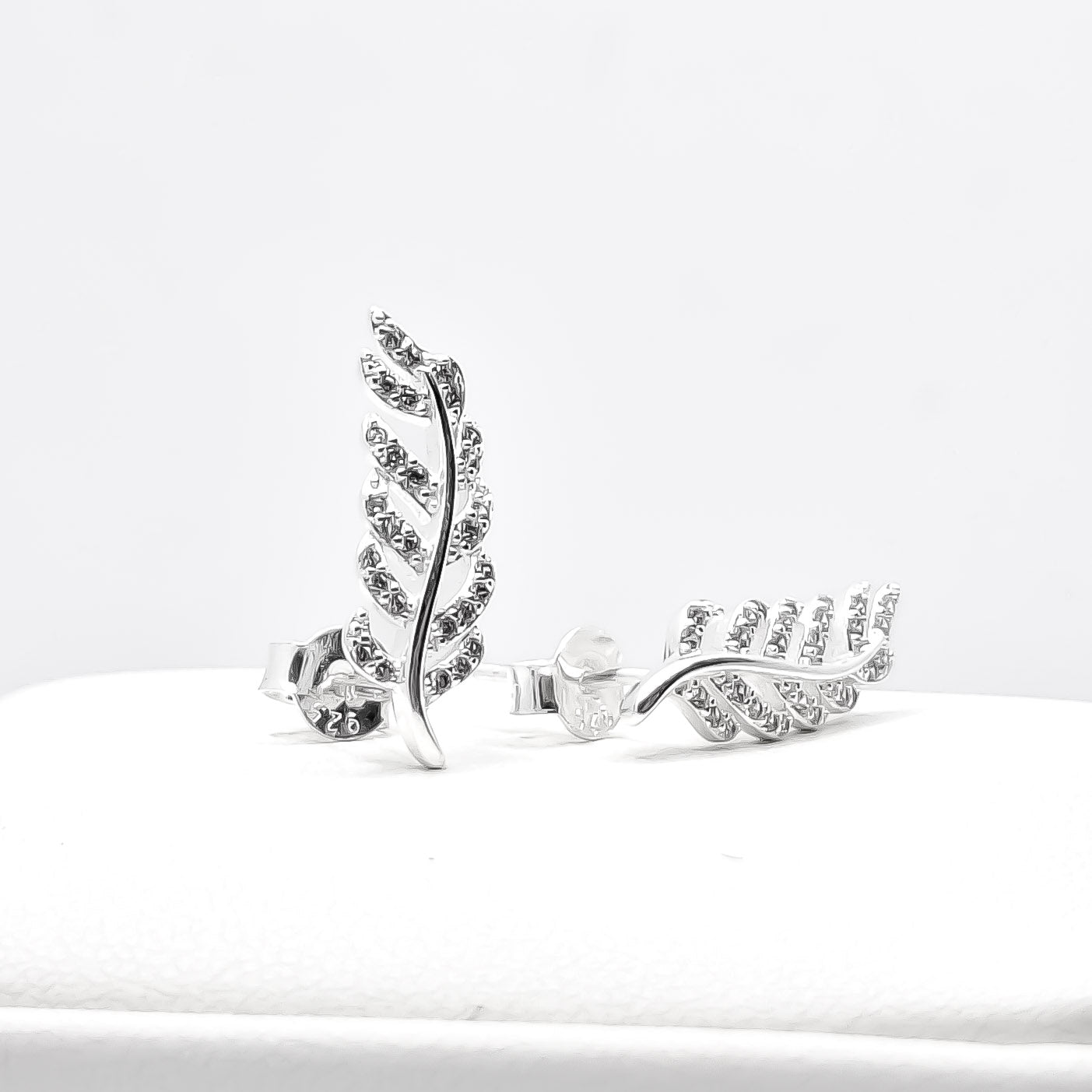Arete Hoja Zirconia