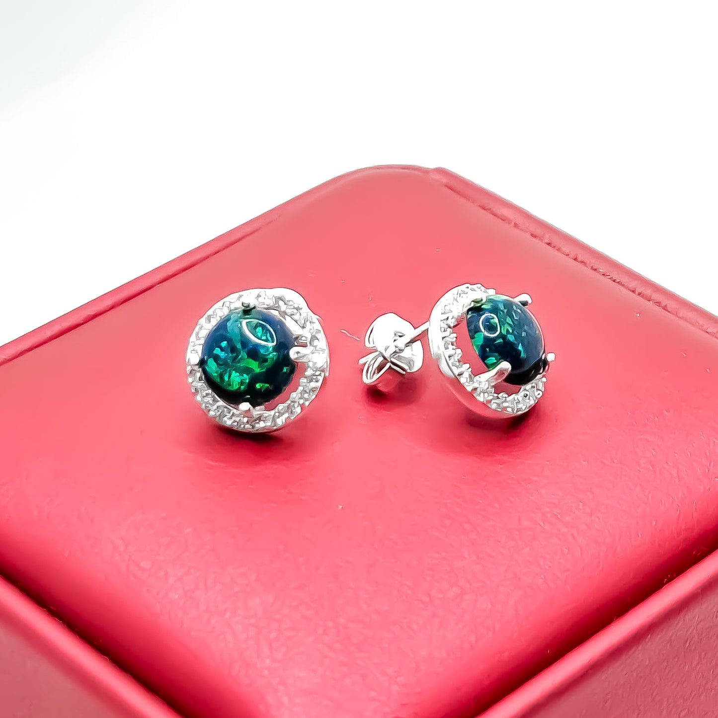 Arete Opalo