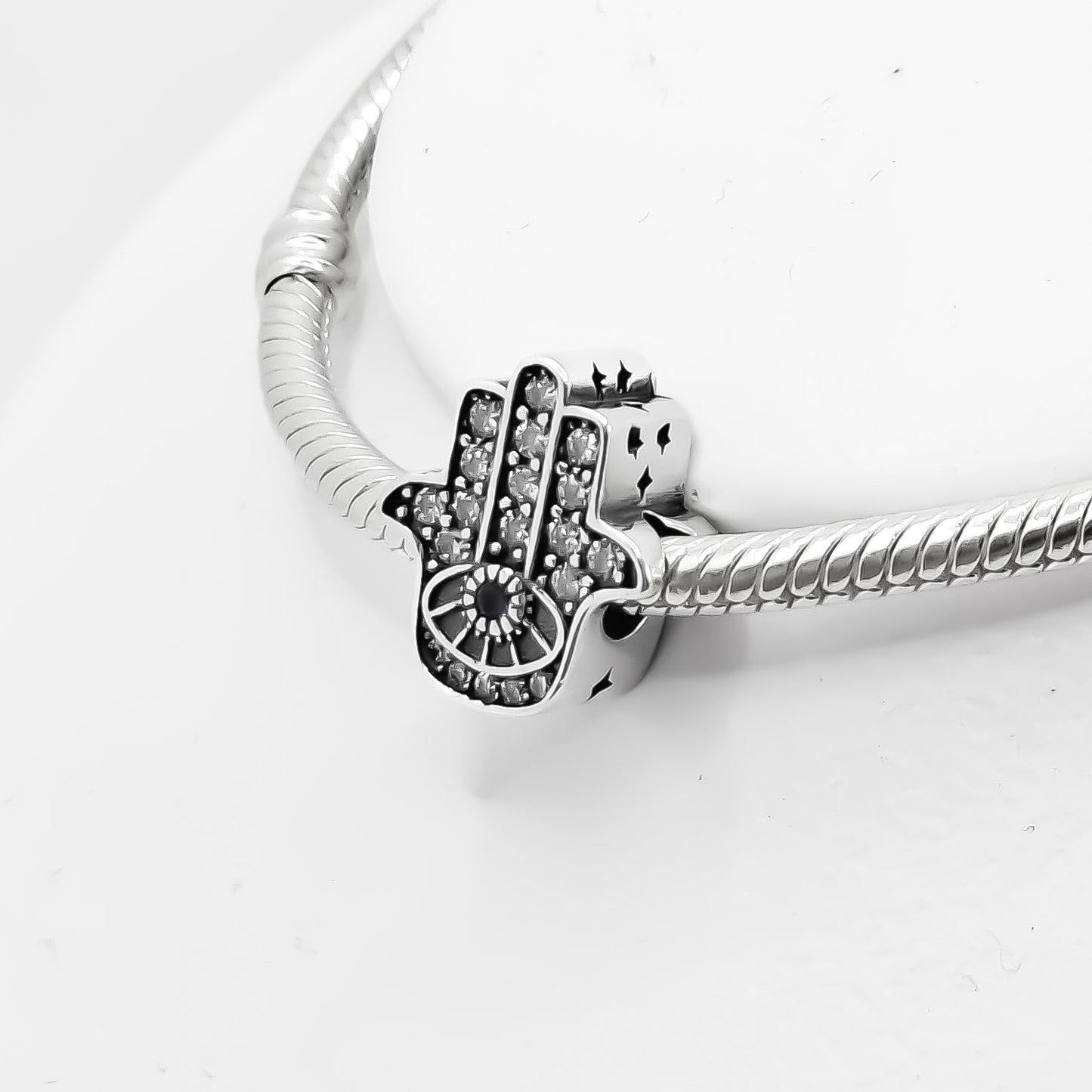 Charm Mano Fatima Zirconia