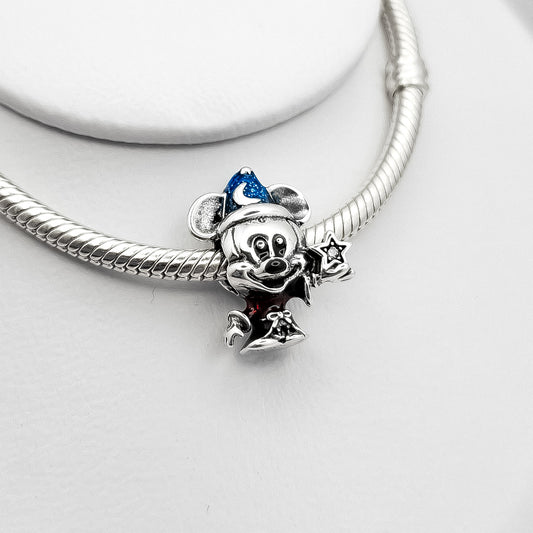 Charm Mickey Mago