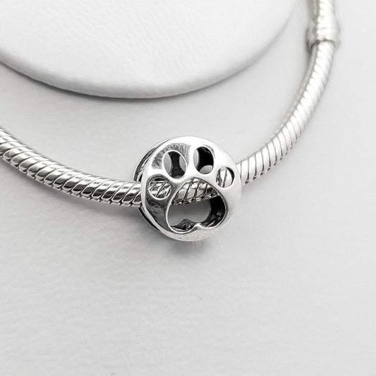 Charm Huella