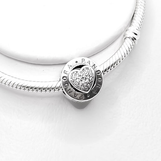 Charm Corazon Pan