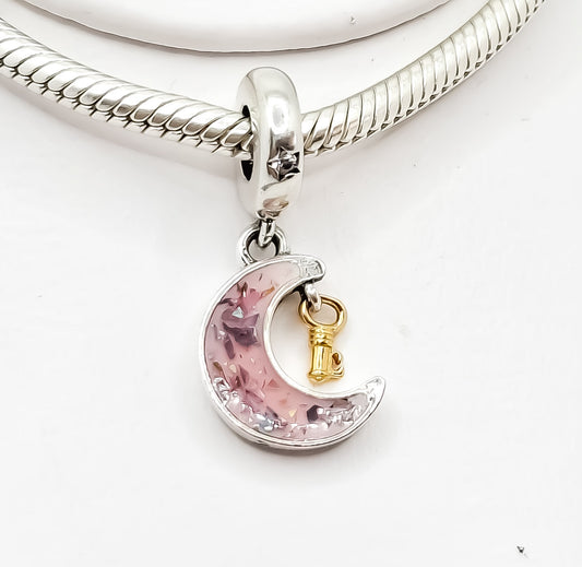 Charm Media Luna