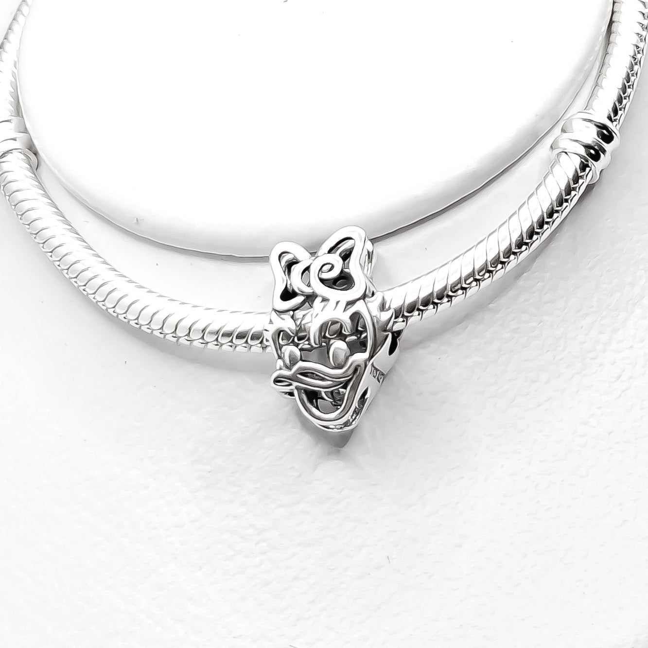 Charm Silueta Daysi