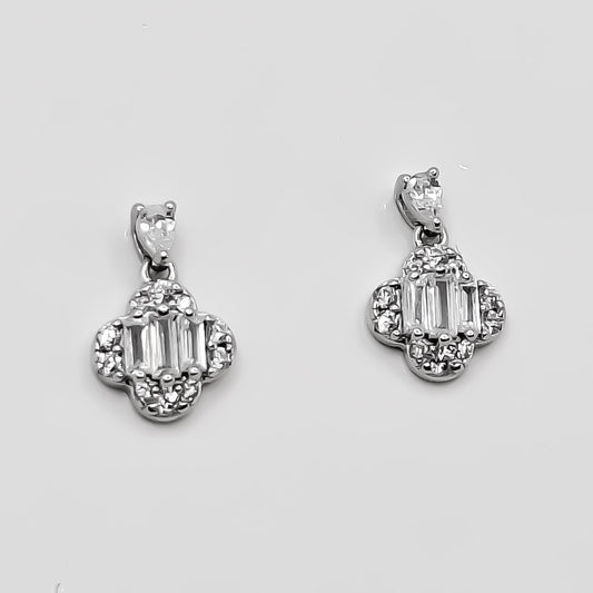 Arete Zirconia Van