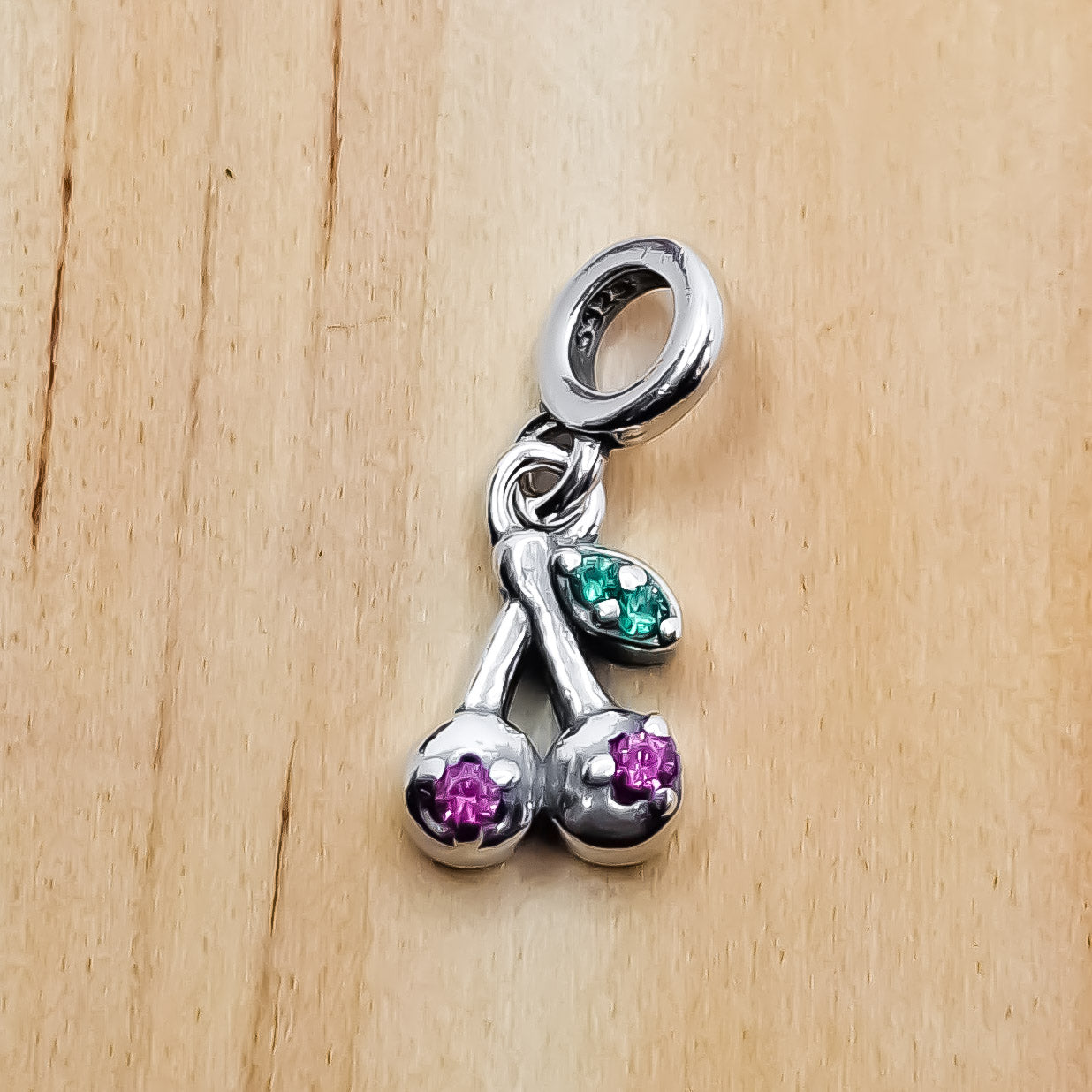 Dije Cereza Mini
