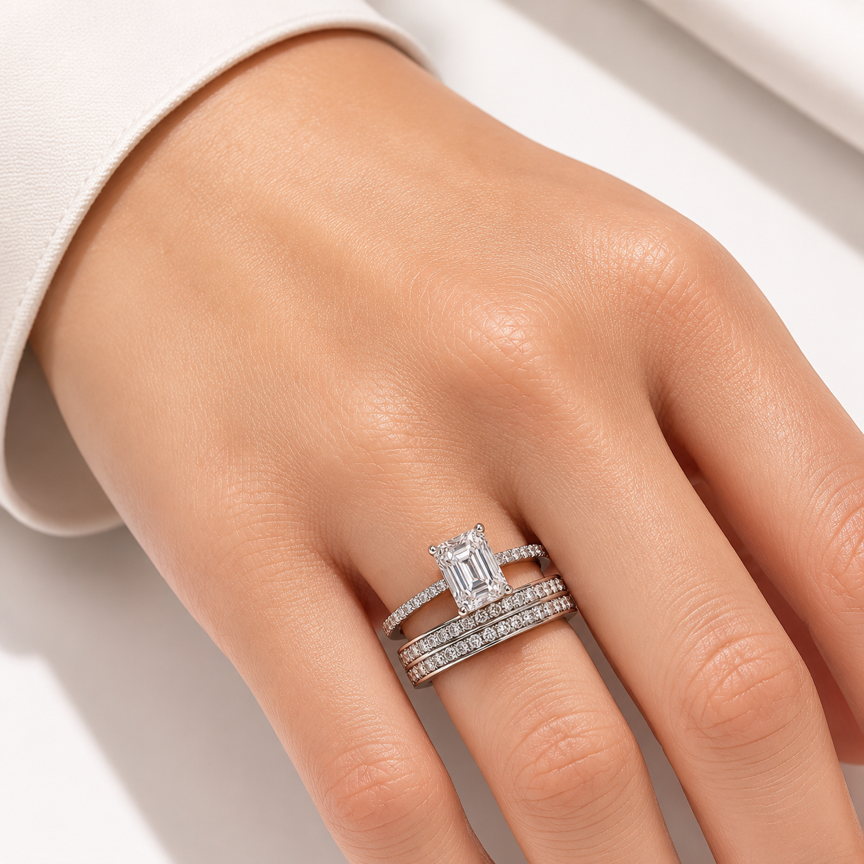 Anillo Cuadro Zirconia Alianza